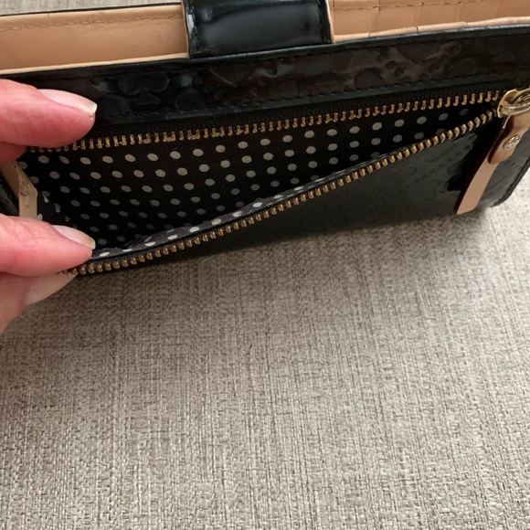 Kate Spade Wallet - Picture 8 of 15